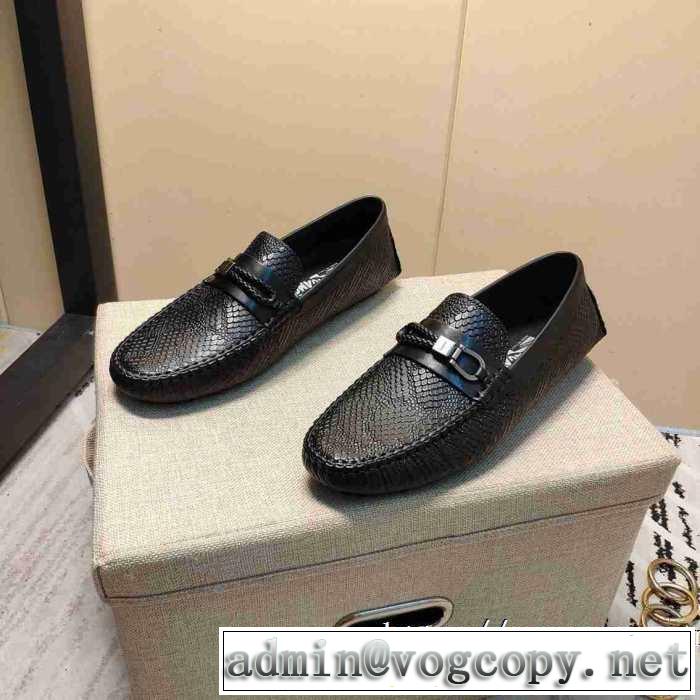 今年の流行りファション サルヴァトーレフェラガモ【2019秋冬トレンド】押さえておきたい  FERRAGAMO 秋にこれがはやりそうローファー
