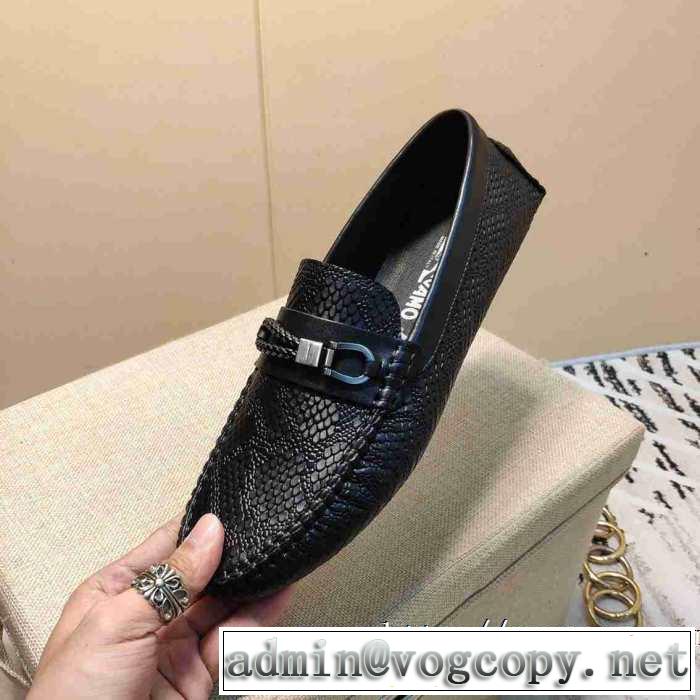 今年の流行りファション サルヴァトーレフェラガモ【2019秋冬トレンド】押さえておきたい  FERRAGAMO 秋にこれがはやりそうローファー