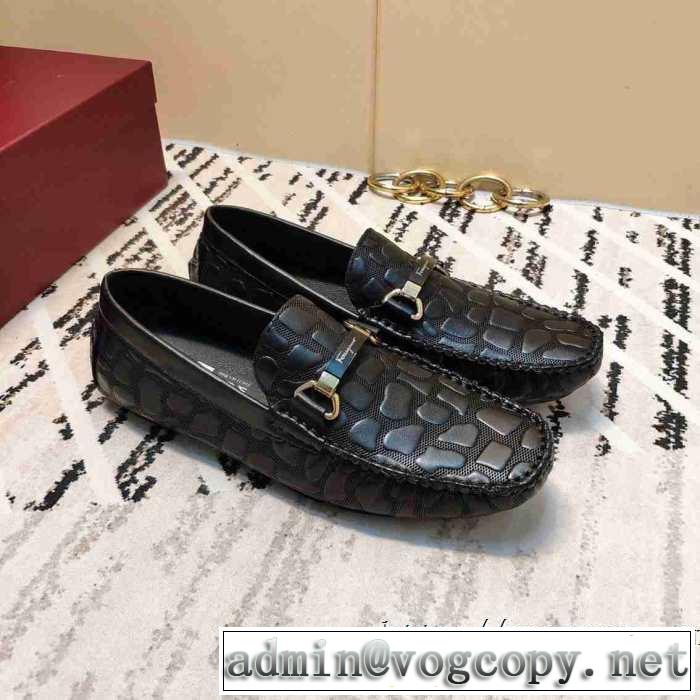 着心地もなめらかで快適 サルヴァトーレフェラガモ2019トレンドカラー秋冬セール  FERRAGAMO ローファー とにかく完璧ブランド新作