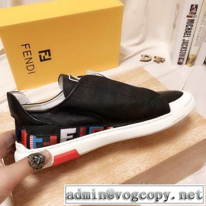 ランニングシューズ とにかく完璧ブランド新作 フェンディ 秋服コーデ2019年版 FENDI 大胆なチェックの人気トレンド