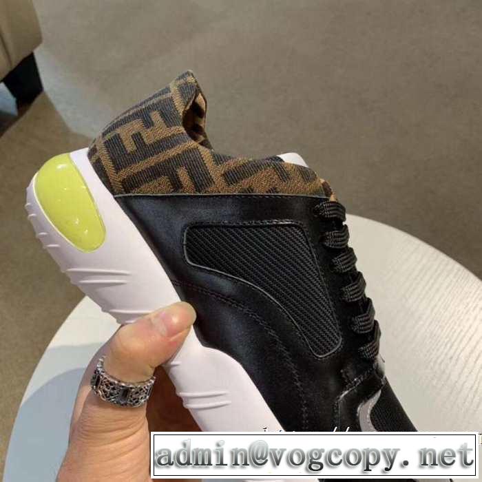 ランニングシューズ 今年注目すべき秋冬ファッション フェンディ ヒットする秋冬コレクション FENDI 2019トレンドアイテム激安