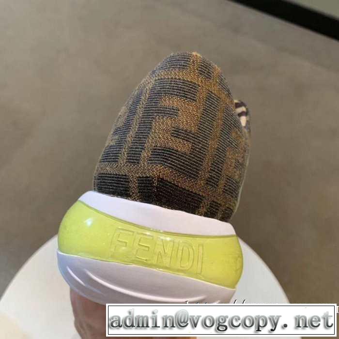 ランニングシューズ 今年注目すべき秋冬ファッション フェンディ ヒットする秋冬コレクション FENDI 2019トレンドアイテム激安