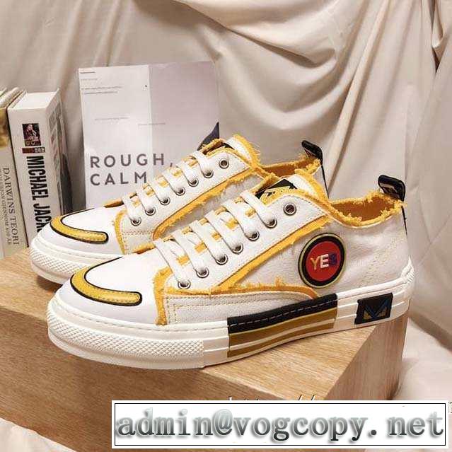 フェンディ大人かわいい秋冬コーデを楽しみ  FENDI 2019秋のファッショントレンドはこれ ランニングシューズ 秋冬もちろん主役級