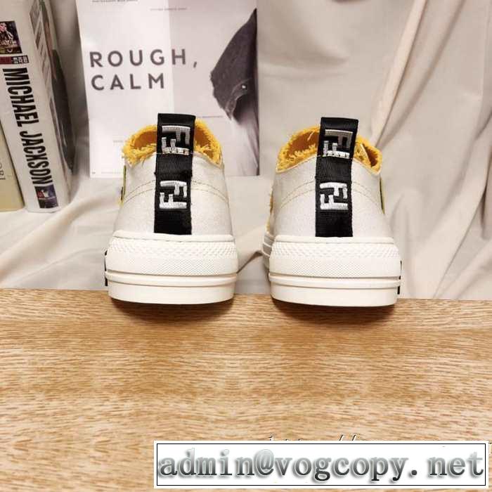 フェンディ大人かわいい秋冬コーデを楽しみ  FENDI 2019秋のファッショントレンドはこれ ランニングシューズ 秋冬もちろん主役級