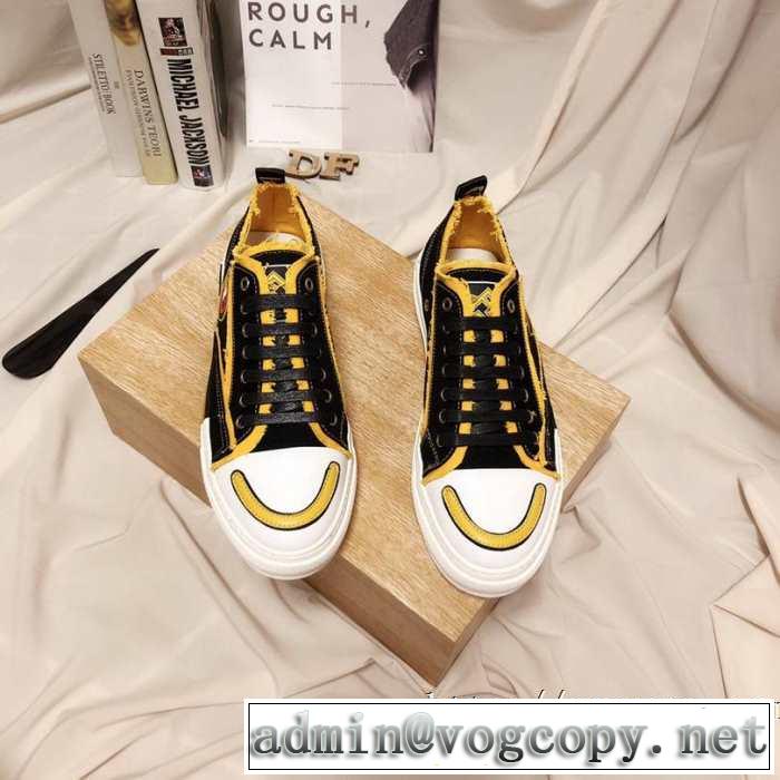 ランニングシューズ 秋ファションのトレンド フェンディ 一番おしゃれ秋冬トレンド FENDI おしゃれさんはいち早く取り  2019秋に注目したい