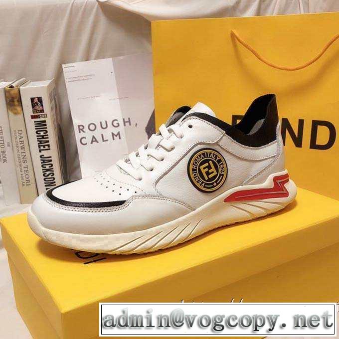 FENDI  ファッショントレンドを早速チェック 最速2019秋冬トレンドブランド フェンディ最高にCOOL秋冬新作 ランニングシューズ