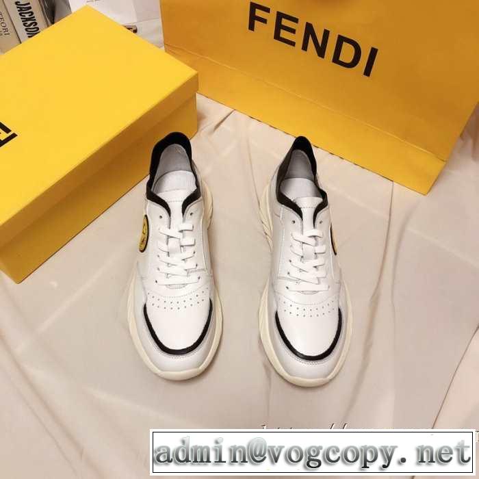 FENDI  ファッショントレンドを早速チェック 最速2019秋冬トレンドブランド フェンディ最高にCOOL秋冬新作 ランニングシューズ