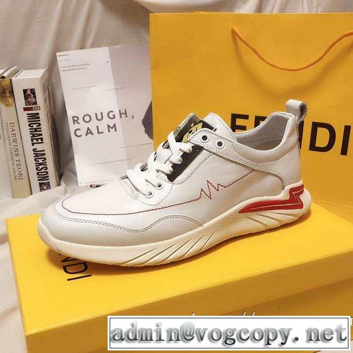 ランニングシューズ 今年らしい新しい人気色 フェンディ【2019秋冬】今きてる最先端ブランド  FENDI 現在流行中のおすすめ人気