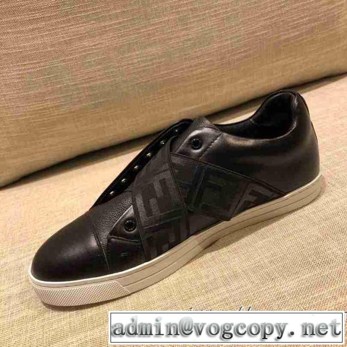 ランニングシューズ おススメの秋冬アイテムをCHECK フェンディ FENDI2019トレンドファッション新品 今季トレンドをうまく取り