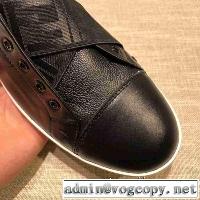 ランニングシューズ おススメの秋冬アイテムをCHECK フェンディ FENDI2019トレンドファッション新品 今季トレンドをうまく取り