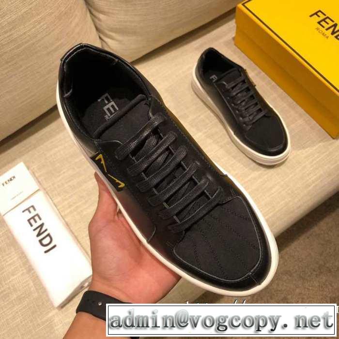 フェンディ お洒落で秋冬注目トレンド FENDI【2019秋冬】の注目トレンド  ランニングシューズ オシャレスタイルが今年流