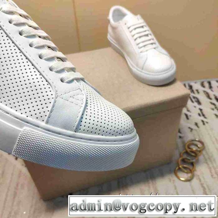 ランニングシューズ 今年の秋冬のトレンド激安セール ジバンシー2019?2020秋冬流行色紹介 GIVENCHY 最新秋冬トレンドをチェック