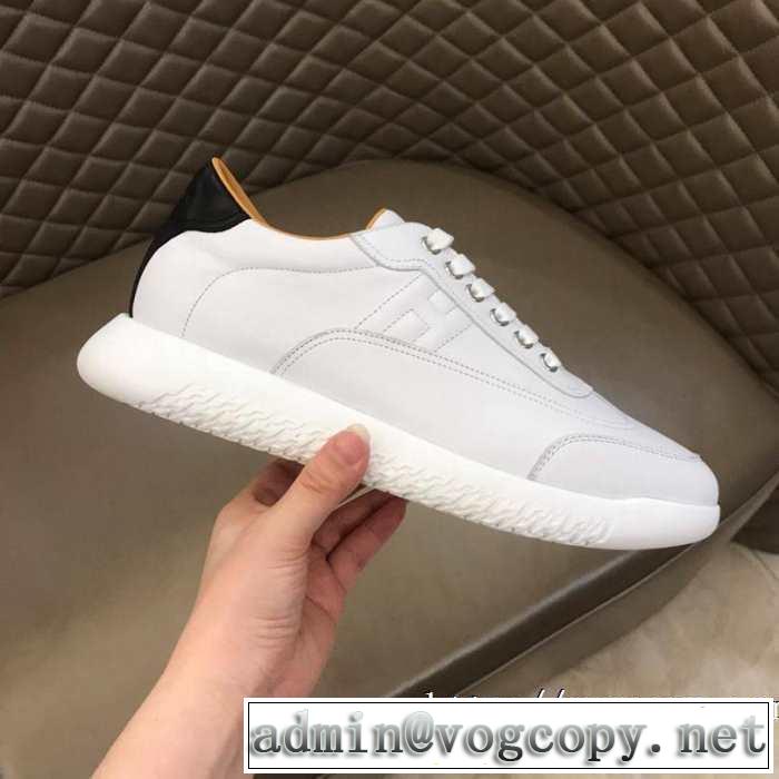 秋ファションのトレンド エルメス 一番おしゃれ秋冬トレンド HERMES 2019秋に注目したい ランニングシューズ おしゃれさんはいち早く取り