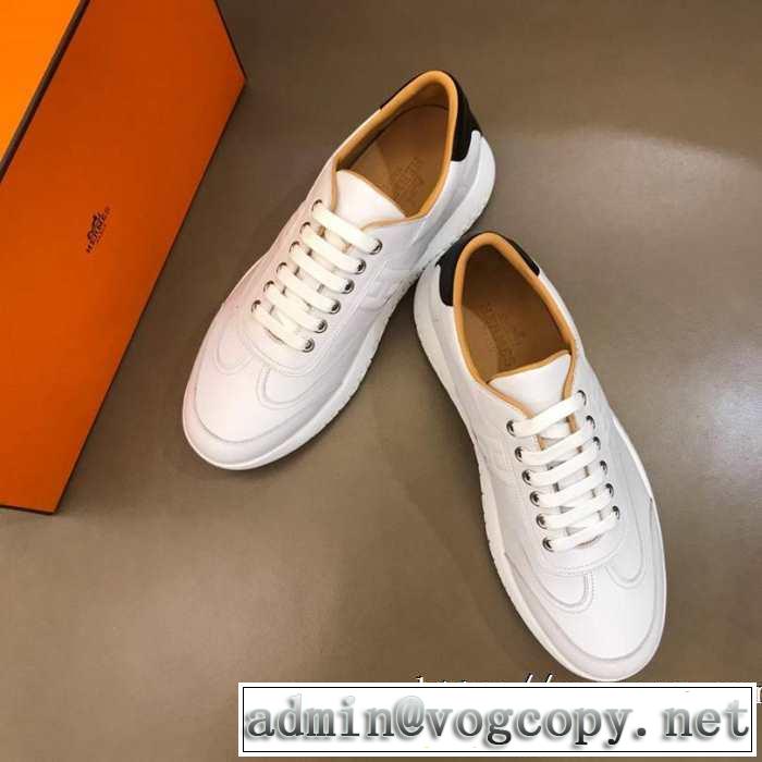 秋ファションのトレンド エルメス 一番おしゃれ秋冬トレンド HERMES 2019秋に注目したい ランニングシューズ おしゃれさんはいち早く取り