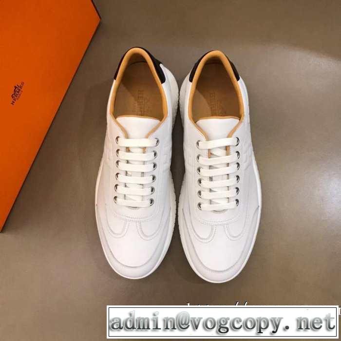 秋ファションのトレンド エルメス 一番おしゃれ秋冬トレンド HERMES 2019秋に注目したい ランニングシューズ おしゃれさんはいち早く取り