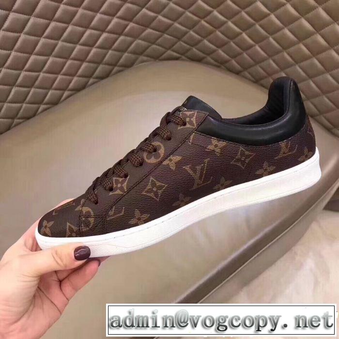 今季のトレンド人気新作 カジュアルシューズ 2019年春夏流行ファッション LOUIS VUITTON ルイ ヴィトン