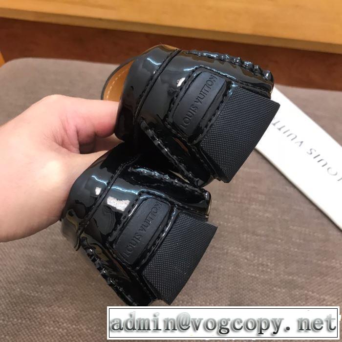 カジュアルシューズ  オススメしたい最新注目ファション 2019年春夏シーズンの人気 LOUIS VUITTON ルイ ヴィトン
