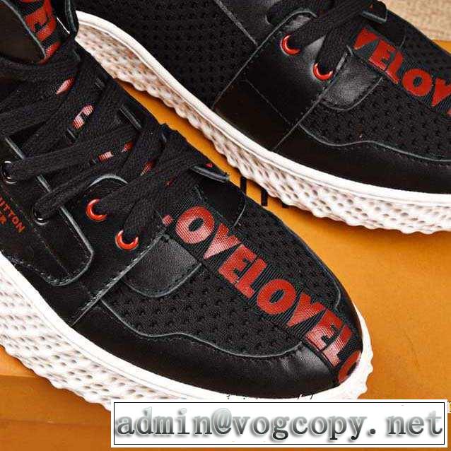 秋冬にお世話になる定番 ルイ ヴィトン 優しいのに存在感 LOUIS VUITTON  ランニングシューズ 2020秋冬流行ファション