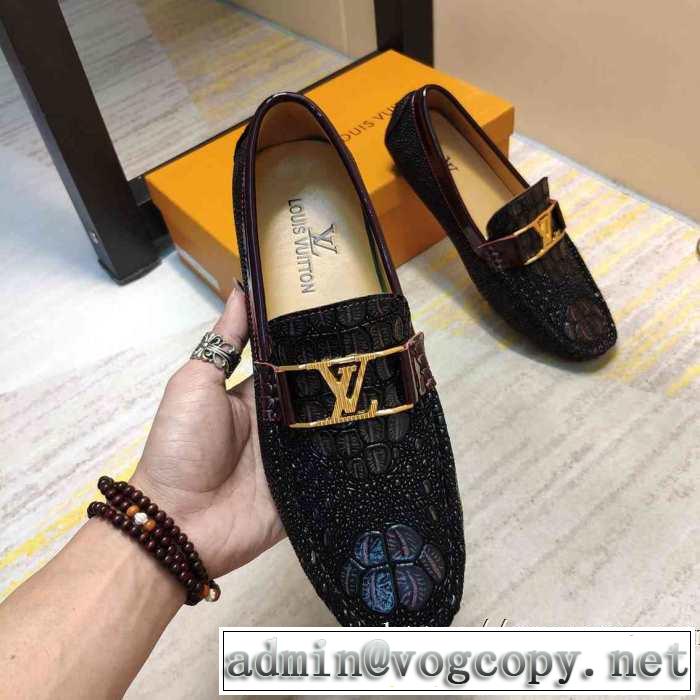 おしゃれ感度が高い秋冬トレンド ルイ ヴィトン寒い季節トレンド上品 LOUIS VUITTON ローファー 先取り 2019/2020秋冬ファッション
