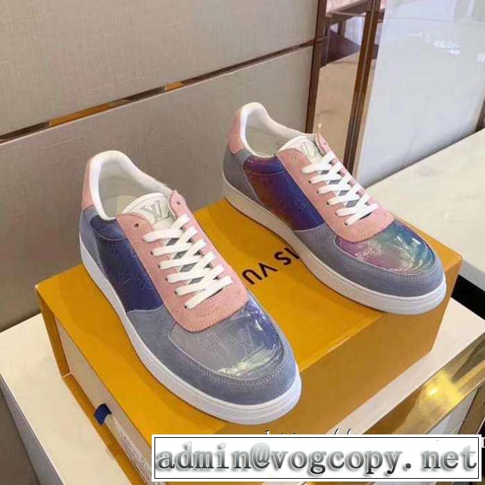 ルイ ヴィトン LOUIS VUITTON 大人かわいい秋冬コーデを楽しみ  ランニングシューズ 2019秋のファッショントレンドはこれ