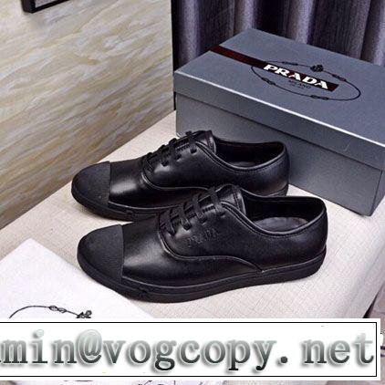 2019年の夏のマスト PRADA プラダ カジュアルシューズ 今季トレンドの限定アイテム スタイルを綺麗に