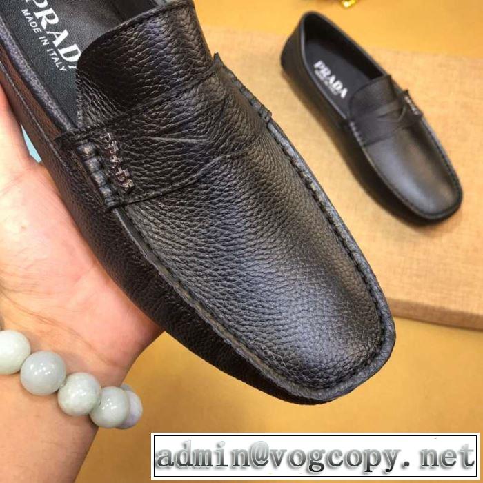 2019SSのトレンド商品 プラダ PRADA カジュアルシューズ 一気にトレンド感満載な着こなし 2色可選