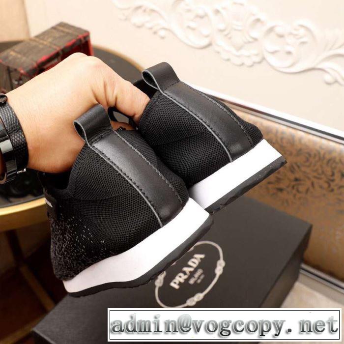 2019年春夏流行ファッション 大人の可愛さを引き立て プラダ PRADA ランニングシューズ