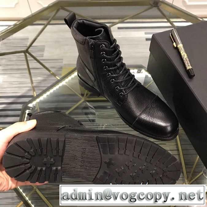 ランニングシューズ 今年の流行りファション プラダ PRADA やっぱり優しい色 【2019秋冬トレンド】押さえておきたい
