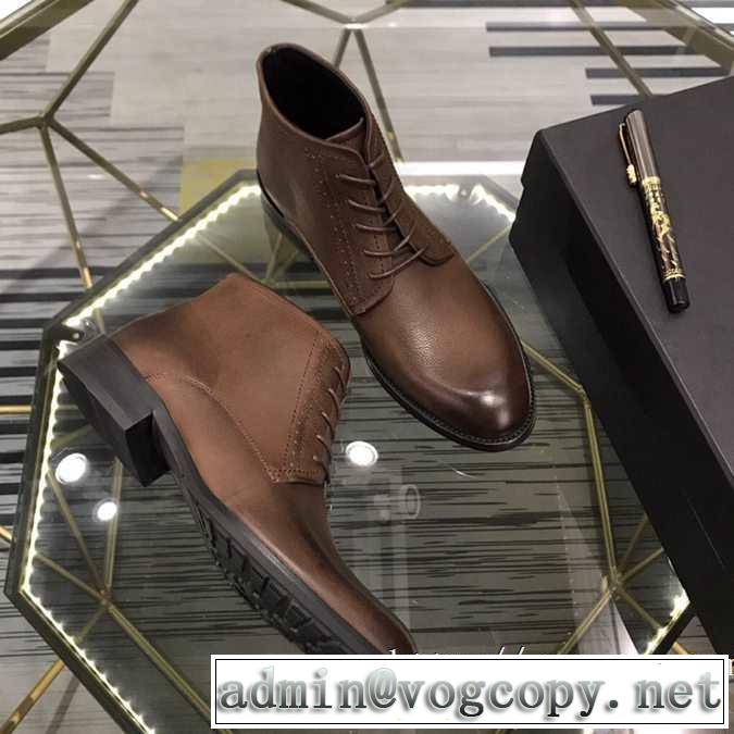 PRADA おしゃれに秋を迎えるために ランニングシューズ 人気ブランドの秋冬新色 プラダ 2019トレンドカラー秋冬セール