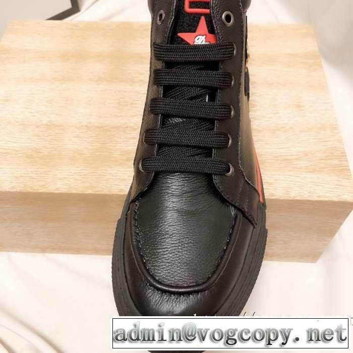 プラダ 人気の秋冬新作再登場 PRADA 素敵続くトレンド ランニングシューズ  2019秋冬トレンドデザイン 今年注目すべき秋冬ファッション