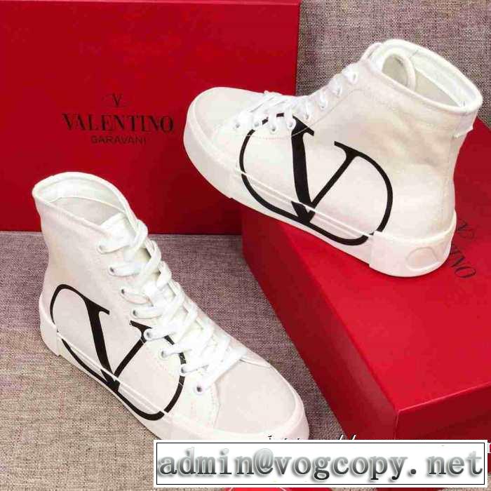 ランニングシューズ 今年注目な新品セール ヴァレンティノ2019秋冬最重要アイテム  VALENTINO 男女兼用 秋冬とれんど新品目立ち