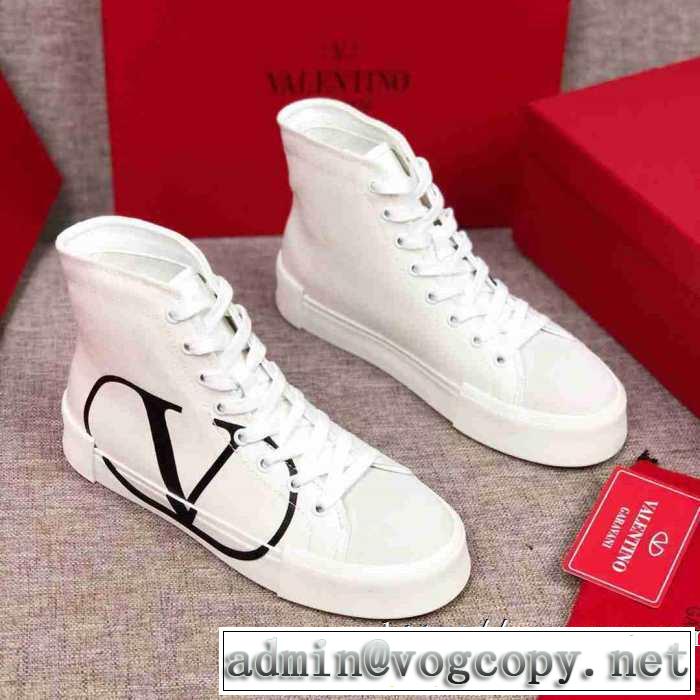 ランニングシューズ 今年注目な新品セール ヴァレンティノ2019秋冬最重要アイテム  VALENTINO 男女兼用 秋冬とれんど新品目立ち