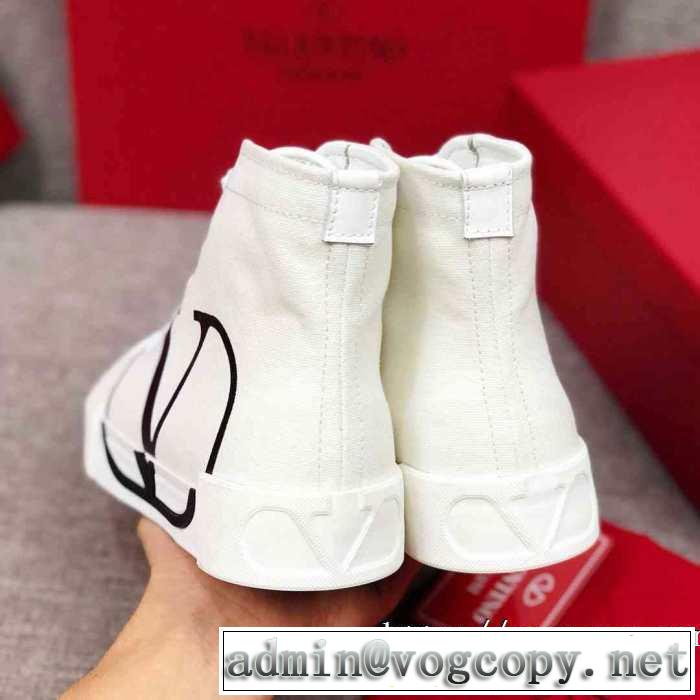 ランニングシューズ 今年注目な新品セール ヴァレンティノ2019秋冬最重要アイテム  VALENTINO 男女兼用 秋冬とれんど新品目立ち