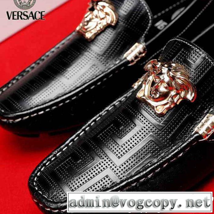 キレイめ感が強い VERSACE ヴェルサーチ カジュアルシューズ 2019春夏人気トレンドアイテム