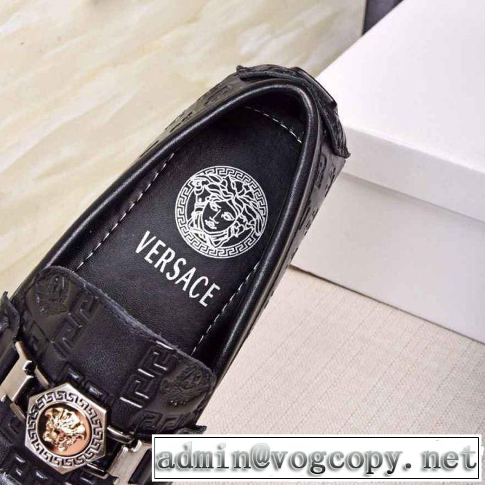 絶妙にオシャレ人気アイテム 2019年春夏シーズンの人気 カジュアルシューズ VERSACE ヴェルサーチ