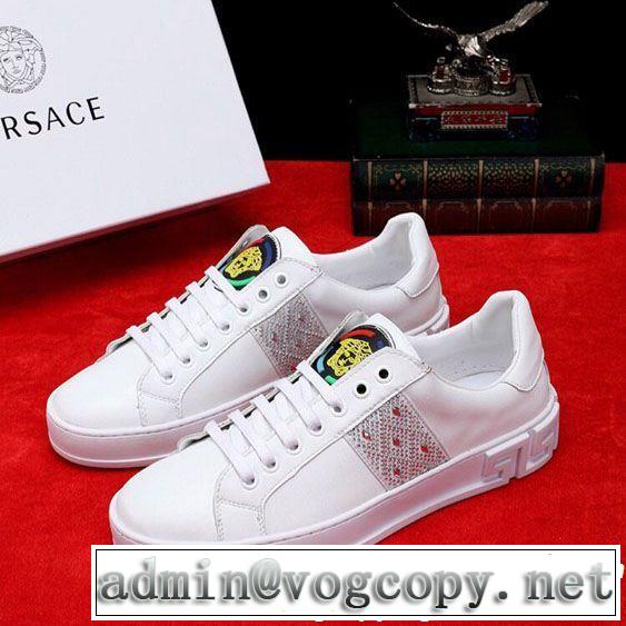 柔らかい印象に上質 2019春夏のトレンド新商品 VERSACE ヴェルサーチ 2色可選 カジュアルシューズ