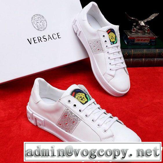 柔らかい印象に上質 2019春夏のトレンド新商品 VERSACE ヴェルサーチ 2色可選 カジュアルシューズ