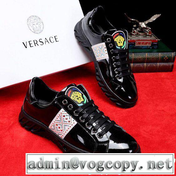 柔らかい印象に上質 2019春夏のトレンド新商品 VERSACE ヴェルサーチ 2色可選 カジュアルシューズ