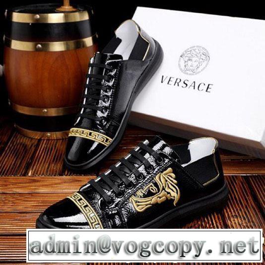 春夏シンプルファッションでOK！ 2019春夏の大注目トレンド VERSACE ヴェルサーチ カジュアルシューズ  2色可選