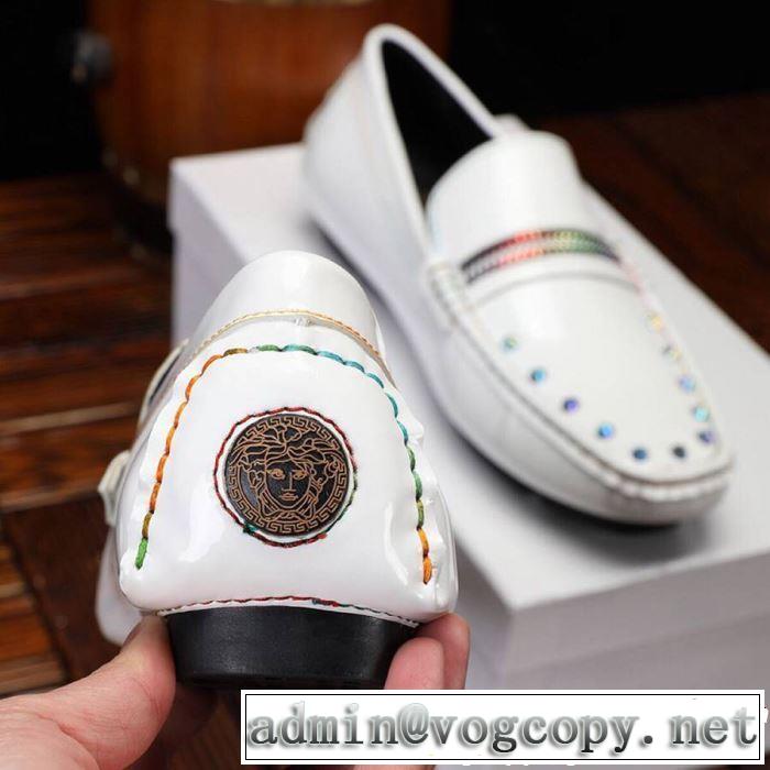 夏に良く似合うちょっと新品 2019春夏は人気定番 VERSACE ヴェルサーチ カジュアルシューズ  2色可選