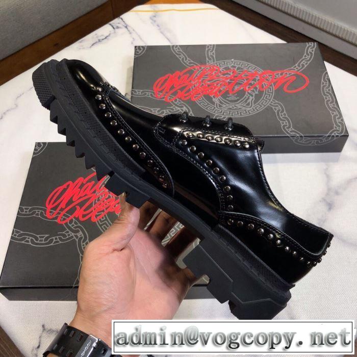 【2019年】夏のファッション VERSACE ヴェルサーチ ビジネスシューズ 季節感をプラス人気商品