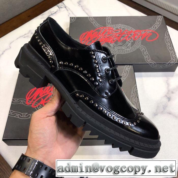 【2019年】夏のファッション VERSACE ヴェルサーチ ビジネスシューズ 季節感をプラス人気商品