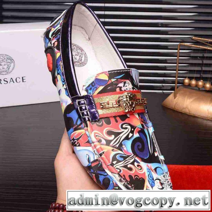 カジュアルシューズ  ヴェルサーチ VERSACE 2019SSのトレンド商品 夏おすすめ人気ブランドアイテム