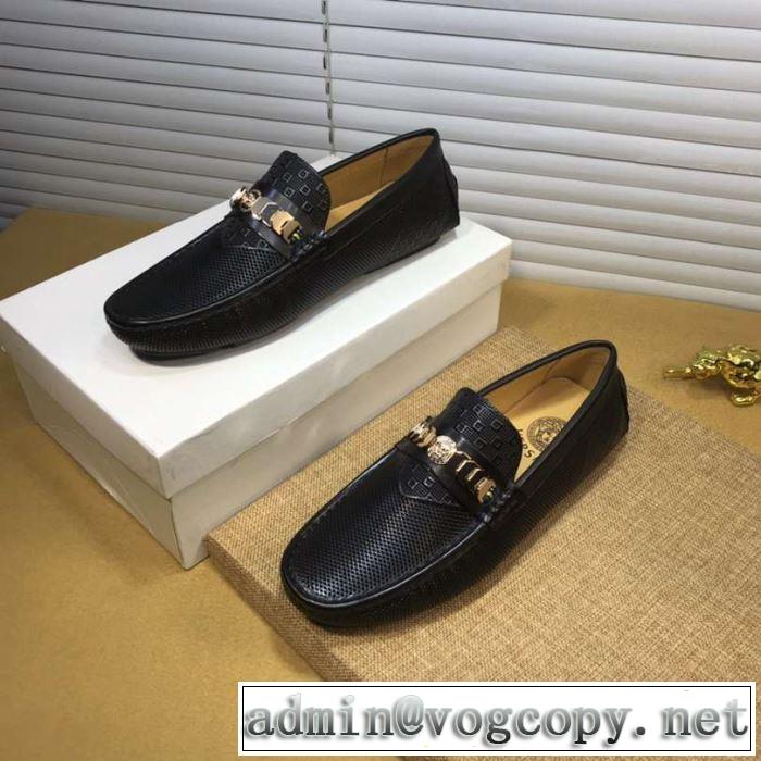 カジュアルシューズ ヴェルサーチ VERSACE 【2019春夏】最新コレクション 春夏の流行りトップス