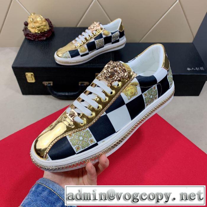 カジュアルシューズ 2色可選 絶妙にオシャレ人気アイテム 2019年春夏シーズンの人気 ヴェルサーチ VERSACE