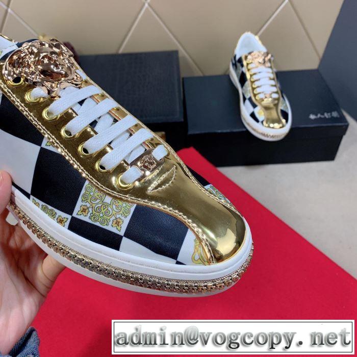 カジュアルシューズ 2色可選 絶妙にオシャレ人気アイテム 2019年春夏シーズンの人気 ヴェルサーチ VERSACE