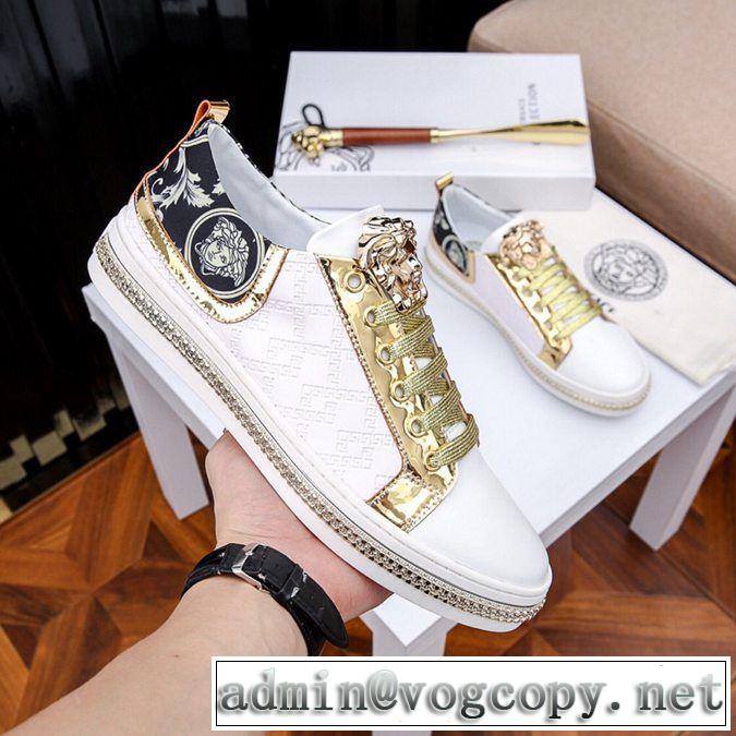 【2019春夏】最新コレクション ヴェルサーチ VERSACE カジュアルシューズ 2色可選 目を引く春夏トップス