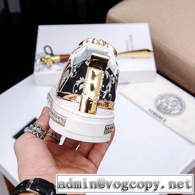 【2019春夏】最新コレクション ヴェルサーチ VERSACE カジュアルシューズ 2色可選 目を引く春夏トップス