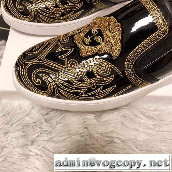 オススメしたい最新注目ファション 2019春夏も引き続きトレンド ヴェルサーチ VERSACE カジュアルシューズ