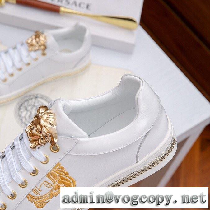 カジュアルシューズ  ヴェルサーチ VERSACE 2019春夏トレンドアイテム 今流行のストリート上品